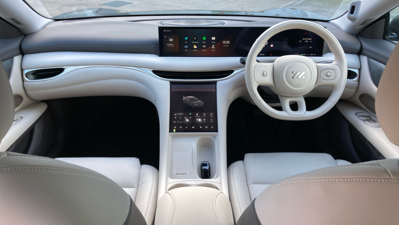 MG Im5 553kW Performance 100kWh 5dr Auto Electric Hatchback